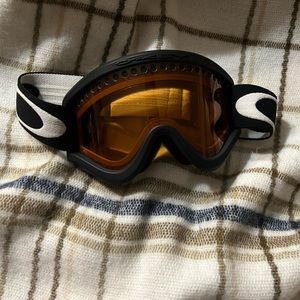 Oakley snow goggles
